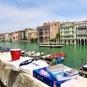 https://bed-breakfast-rialto.hotelslidodijesolo.com